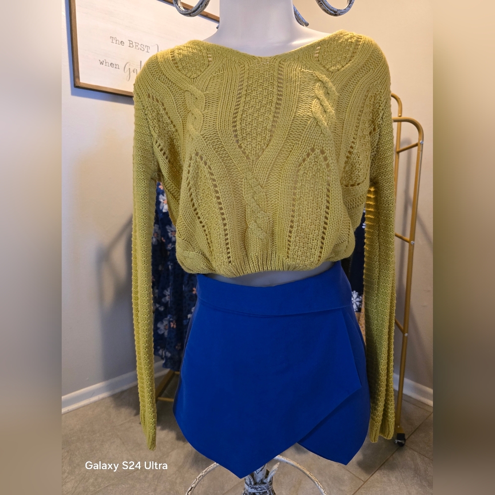 Cropped Sweater